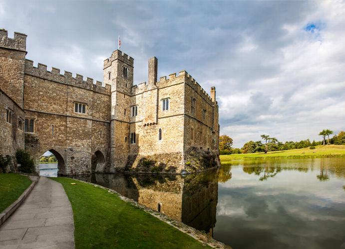 What to do in Maidstone Maidstone is a vibrant town located in the heart of Kent, known for its rich history, beautiful landscapes, and bustling culture. Nestled along the River Medway, Maidstone serves as a gateway to the stunning countryside of the South East of England. 